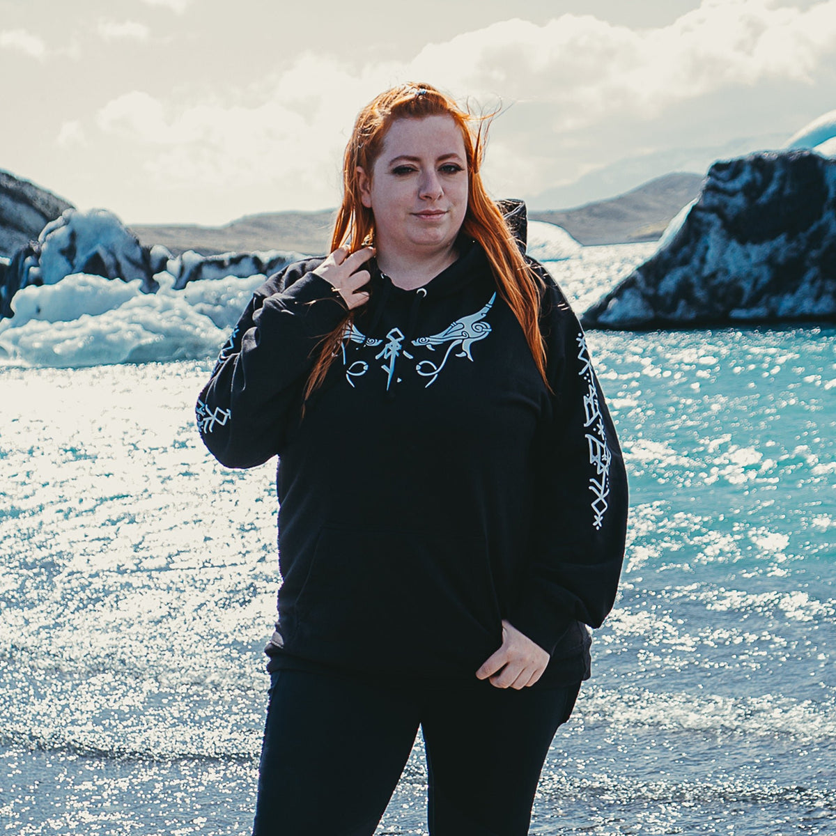 Óðinn Hoodie – The Norse God of Wisdom, War, Death, Magic & Poetry - Einarr's Journey