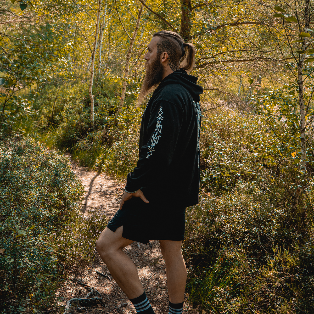 Óðinn Hoodie – The Norse God of Wisdom, War, Death, Magic & Poetry - Einarr's Journey